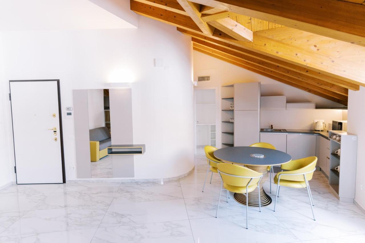 Apartmán Casa King Como Exteriér fotografie